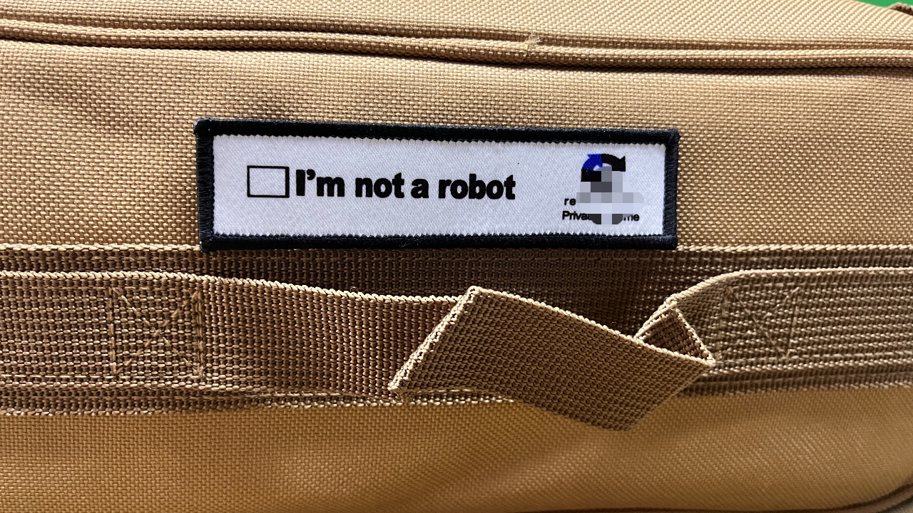 I'm Not A Robot Tactical Patch - đánh giá và giá Urban Backpack Tactical